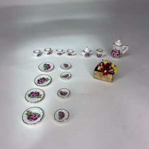 1:12 Scale 15 Piece Porcelain Miniature Dollhouse Floral Tea Service Set